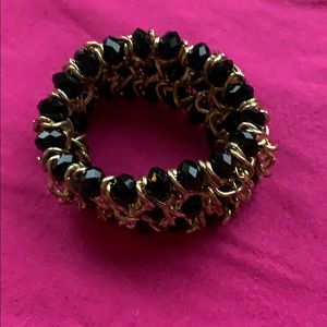 Black Beads w/Gold Metal Stretchable Bracelet